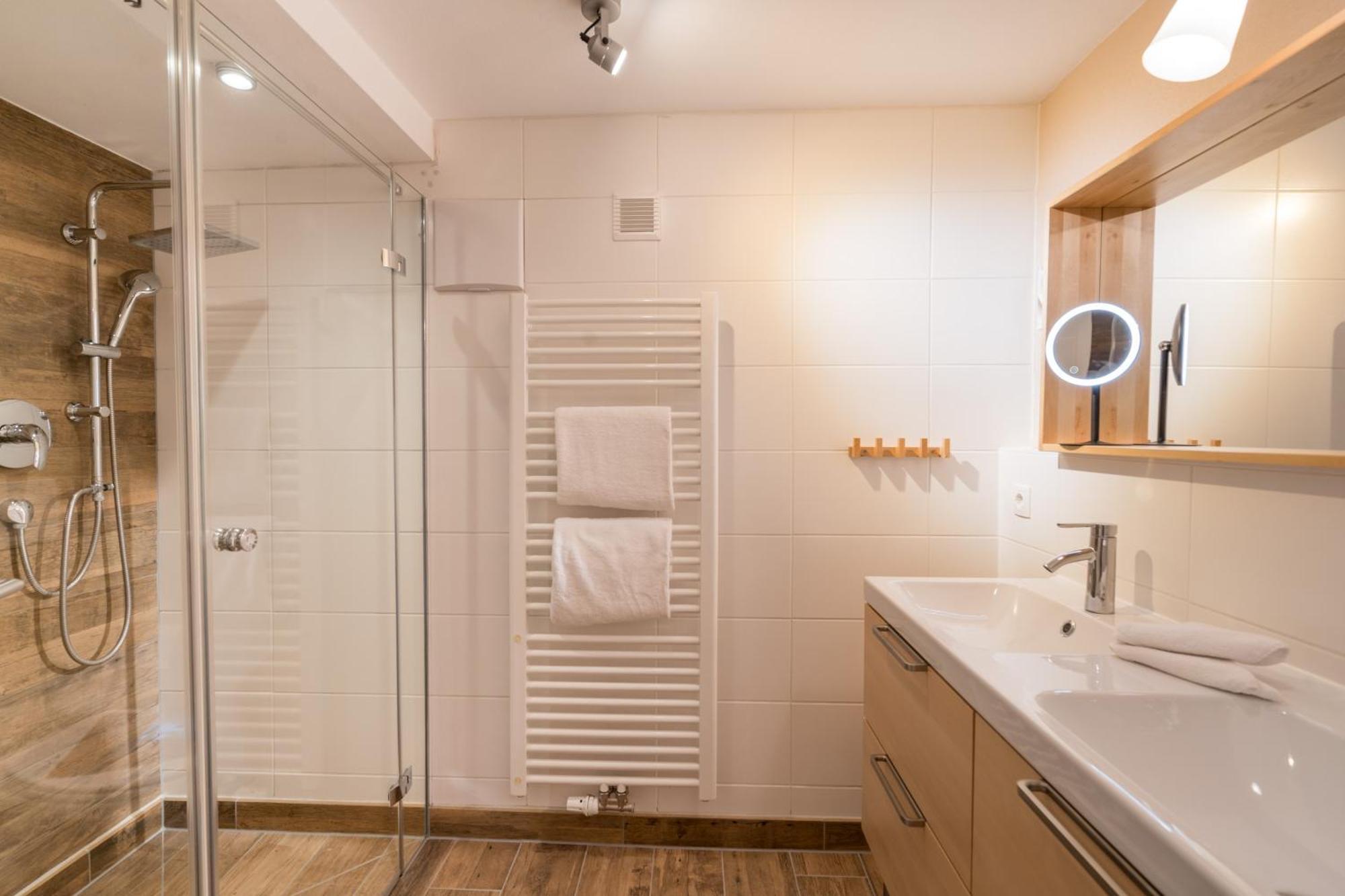 Landhaus Ohrwumslar โอเบอร์สทดอร์ฟ ภายนอก รูปภาพ